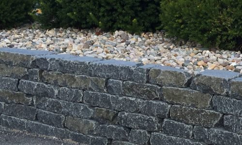 stone retaining wall completed in wellington